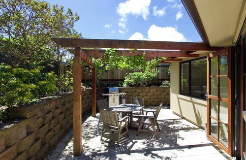 Petone House | Warm, Modern, Child-friendly - Lower Hutt Escape