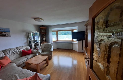 Rohrdorf Apartment | Meli's Gästezimmer - Ferienwohnung - Wohnen mit 2 Katzen