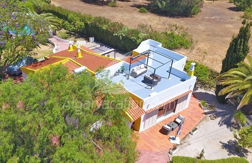 Porches Boat Rental | Vila Felicity Comfortable holiday residence