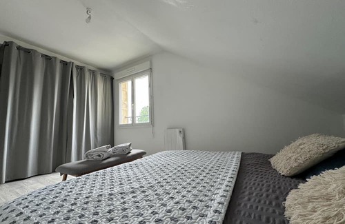 Le Marais Apartment | Spacious duplex in the heart of Caen