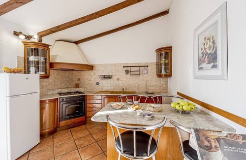 Torrazza Apartment | Le Mimose Two-room Apartment 4 Pax