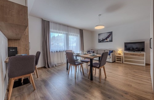Jochberg Apartment | Gemütliche Apartments in den Bergen Tirols. Haustierfreundlich. Ski In/ski out