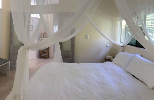 Smiths Creek Bed & Breakfast | A great getaway for two. Private and peaceful.