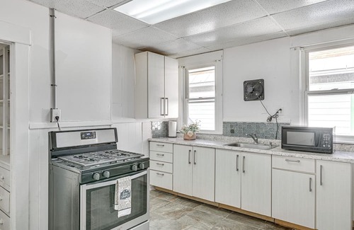 Rotterdam Apartment | Schenectady Vacation Rental ~ 18 Mi to Albany!