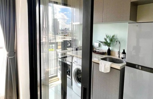 Khlong Tan Apartment | Fully Equipped Kitchen 5min to BTS with City View
