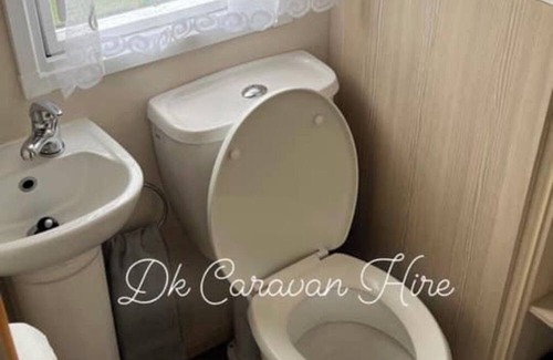 Towyn Cabin | Luxury Caravan in Towyn North Wales