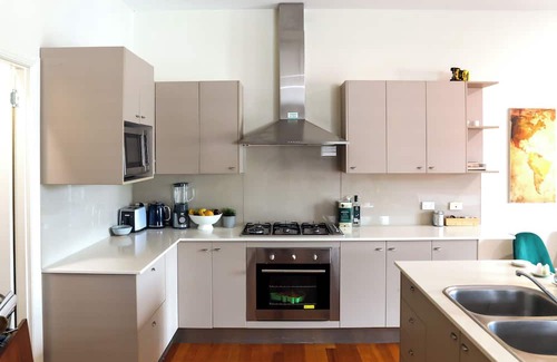 Stafford House | Large double story, close to Brisbane CBD in a gorgeous leafy inner north suburb
