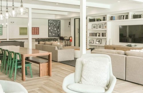 North Brookhaven Apartment | "Cozy Accessible 1 Bedroom Retreat with Patio in Brookhaven"