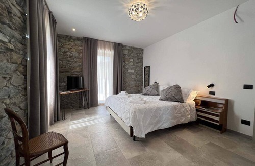 Tresana Villa | Beautiful Rustic Villa In Heart Of Lunigiana