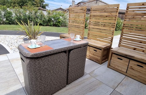 Gauriaguet House | Guest House 'Chambre D'hôtes Perle' with Shared Pool, Wi-Fi and Air Conditioning