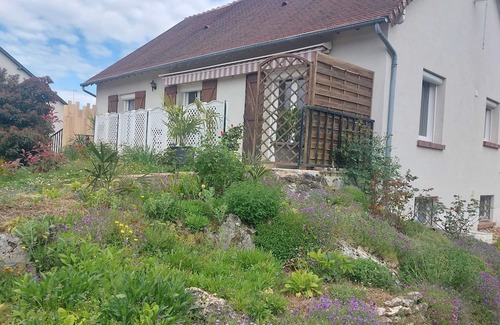 Saint-Gervais-la-Foret House | Homerez - House for 4 ppl. with garden and terrace at Saint-Gervais-la-Forêt