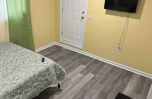 Danville House | Quiet Area Sleeps 4