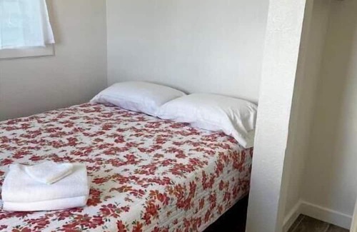 Hilo Apartment | Nick's-"Spring Special" 130- large 3 bedroom