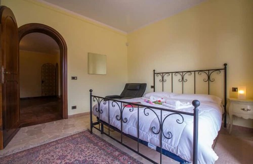 Cressogno House | Vacation home for 16 guests with 400m² in Valsolda (121083)