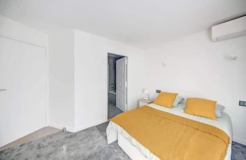 Saint-Nom-la-Breteche Villa | Magnifique Villa au Calme à 30min de Paris