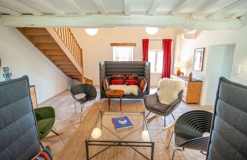 Montreal Villa | Luxury house with pool close to the airport