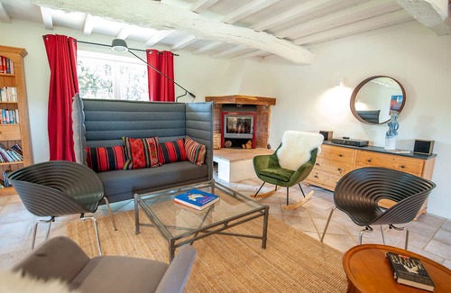 Montreal Villa | Luxury house with pool close to the airport