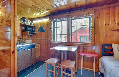 Weirs Beach Apartment | Laconia Retreat: 1/2 Mi to Lake Winnipesaukee!