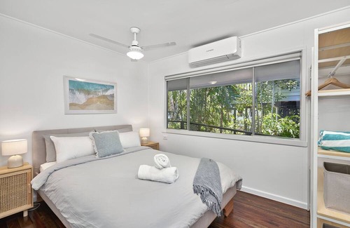 Holloways Beach House | The Beach House @ Holloways