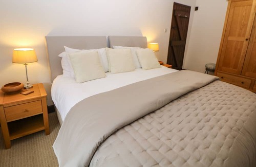 Great Longstone Cottage | HARROW COTTAGE, family friendly in Great Longstone