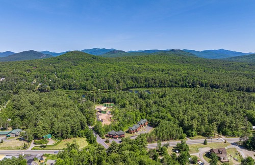 Wilmington House | Walk to Public Beach from Townhome that is also very close to Whiteface Mountain