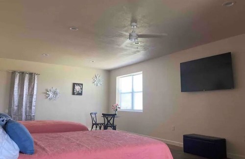 Port Lavaca Apartment | Sunset Haven: Your Seaside Escape