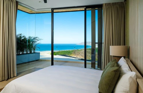 Tamarindo Villa | Stunning Modern 6 Bdrm Villa With World Class View and Daily Breakfast