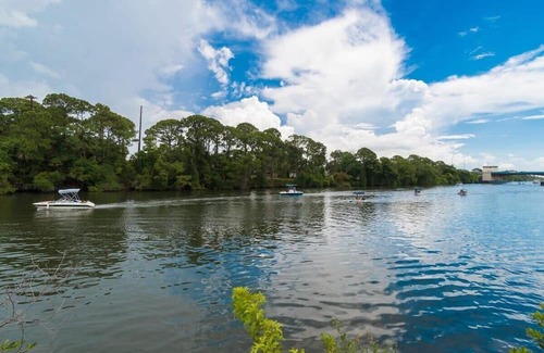 Merritt Island House | Cape Crossing Resort & Marina
