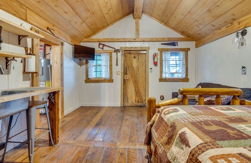 Wellston Apartment | Jackson County Studio w/ Fire Pits & ATV Trails!