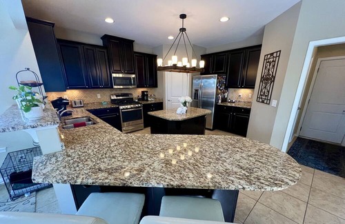 Orchard Park House | BUFFALO SUBURB ESTATE to witness "ONCE IN A LIFETIME SOLOR ECLIPSE OF THE SUN"