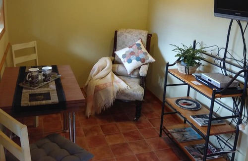 Karangahake Cottage | Ideal couples getaway in the beautiful, quiet hills of Karangahake Gorge.