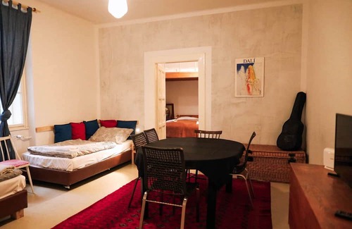 Jachymov Apartment | Cosy apartment for 6 guests with WIFI, TV, pets allowed and parking