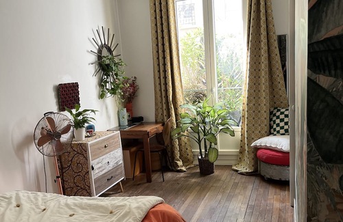 19th Arrondissement Apartment | Parc des Buttes Chaumont LA Campagne A Paris