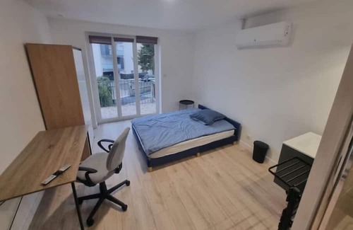 Saint-Priest Apartment | Appartement T5 Avec 4 Chambres