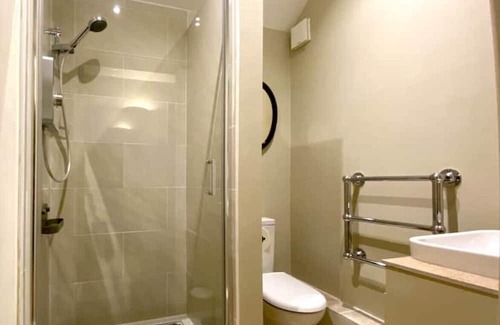 Saffron Walden Cabin | Enchanting 1 Bedroom Lodge with Private Garden