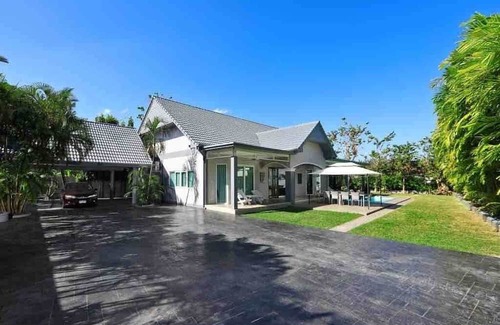 Kamala Villa | "Luxurious 5-Bedroom pool Villa Near Kamala Beach"