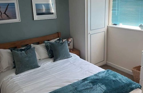 Scurlage Ski Chalet | Trem-y-mor, No. 6 Gower Holiday Village