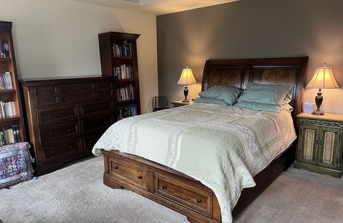 Missoula House | Peaceful Home on 1 Acre, where wildlife roams free amidst scenic beauty