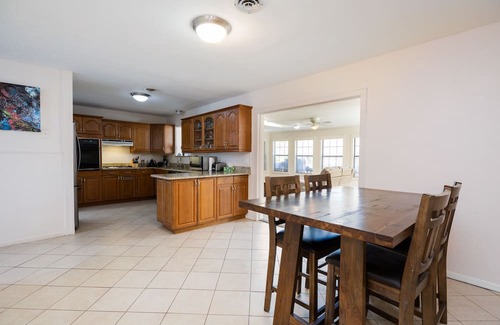 Farmers Branch House | Sunny & Spacious Perfectly Located Home in Lovely Farmers Branch