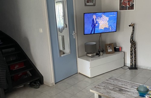 Montfavet House | Maison au Calme Dans Résidence Proche du Festival