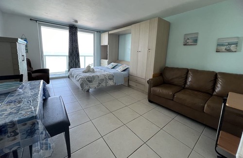 Sunny Isles Beach Condo | Wake up to the sound of waves crashing on the shore and enjoy a cup of coffee.