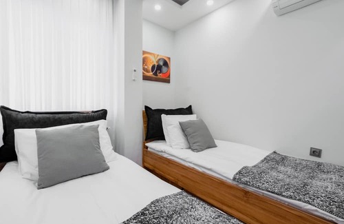 Lara Apartment | Cozy Flat Close to Lara Beach in Antalya