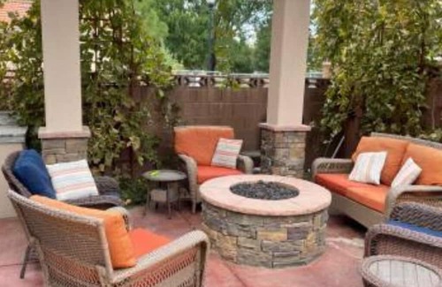 St. George House | Rent Our Pool and Pickleball Court, and Stay in Our House for Free!