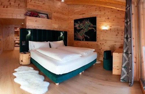Cortina d'Ampezzo Villa | Impeccable 4-Bed Villa in Cadin di Sotto