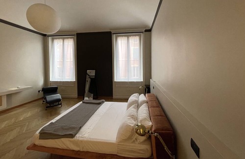 Old Town Apartment | Duomo 12 , nel Centro di Modena
