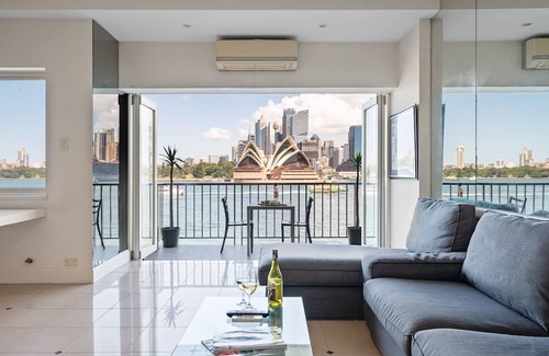 Kirribilli Condo | The Opera View - Luxury Waterfront & Amazing Views