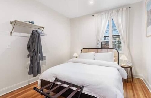 Hudson House | 4BR/4.5BTH Historic-Modern Luxury/downtown Hudson