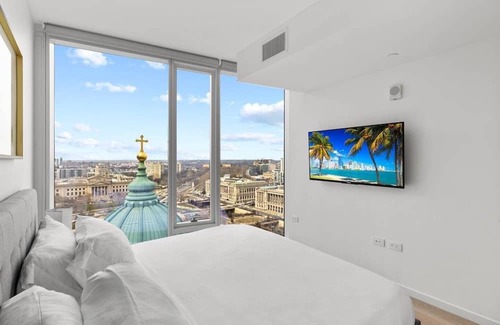 Logan Square Apartment | 1 Mile from Center City Philadelphia