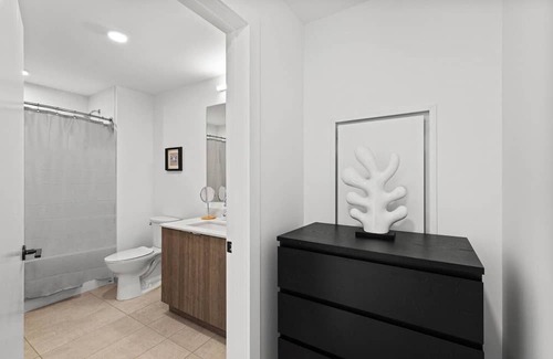 Logan Square Apartment | 1 Mile from Center City Philadelphia