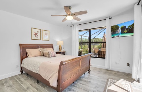 Willoughby Acres House | Enjoy all that Naples has to offer. Convenient access to everything you need.